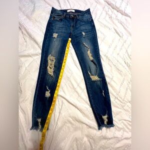 KanCan dark denim jeans sz 6/27